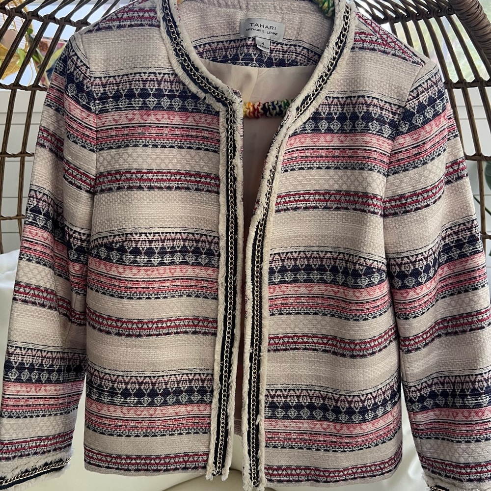 Tahari ASL Cream and Blue Patterned Blazer - Picture 4 of 12